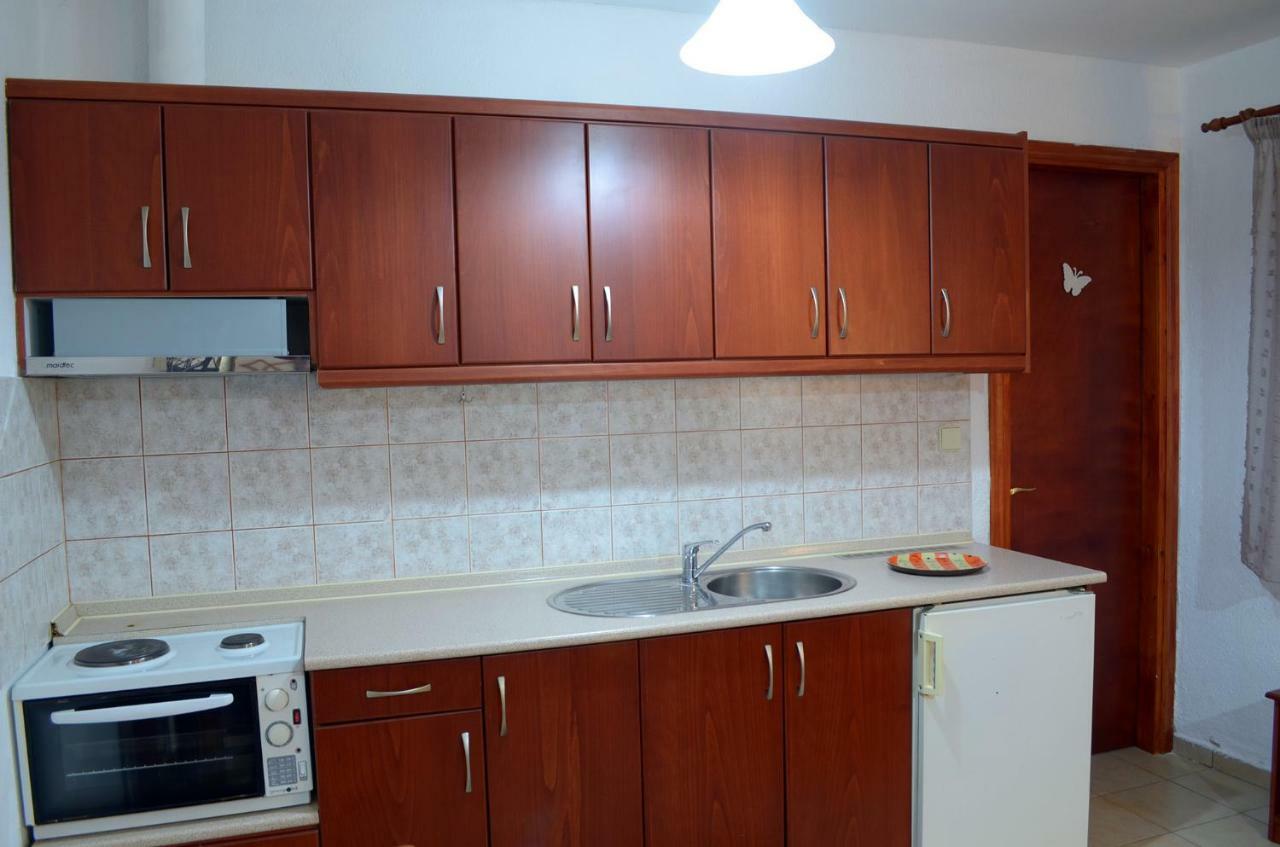 Apartamento Galini Káto Loutrákion Exterior foto